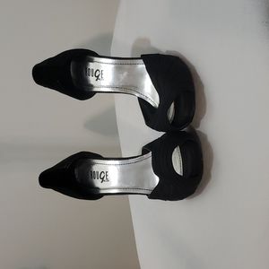 Rogue black dress heels
